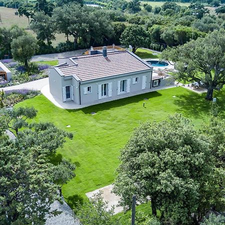 Villa Golden Root Real Estate San Teodoro  Kültér fotó