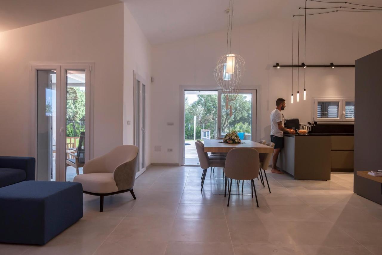 Villa Golden Root Real Estate San Teodoro  Kültér fotó