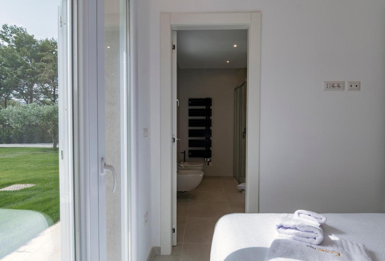 Villa Golden Root Real Estate San Teodoro  Kültér fotó