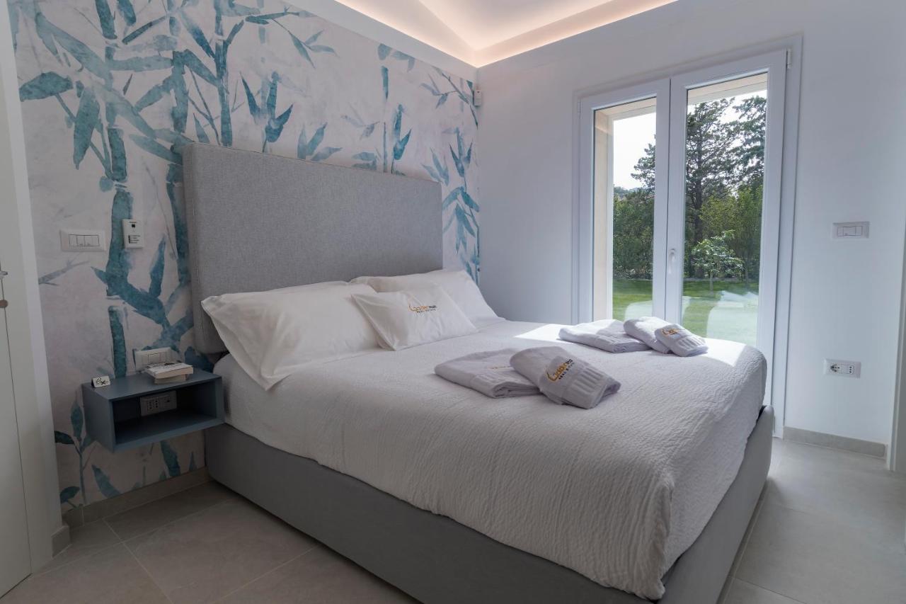 Villa Golden Root Real Estate San Teodoro  Kültér fotó