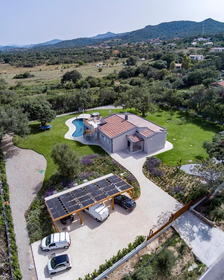 Villa Golden Root Real Estate San Teodoro  Kültér fotó