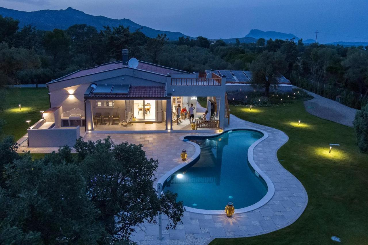 Villa Golden Root Real Estate San Teodoro  Kültér fotó