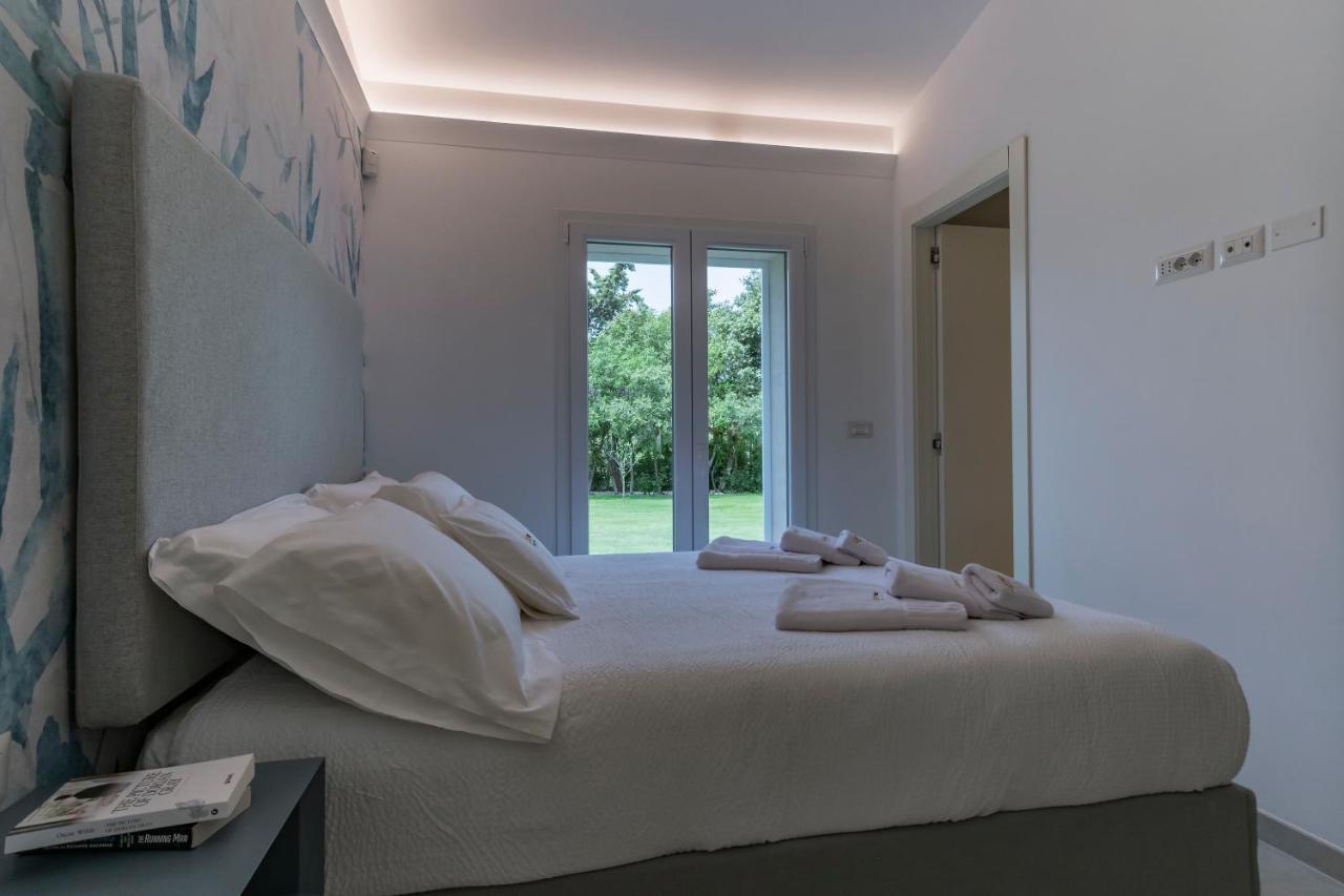 Villa Golden Root Real Estate San Teodoro  Kültér fotó