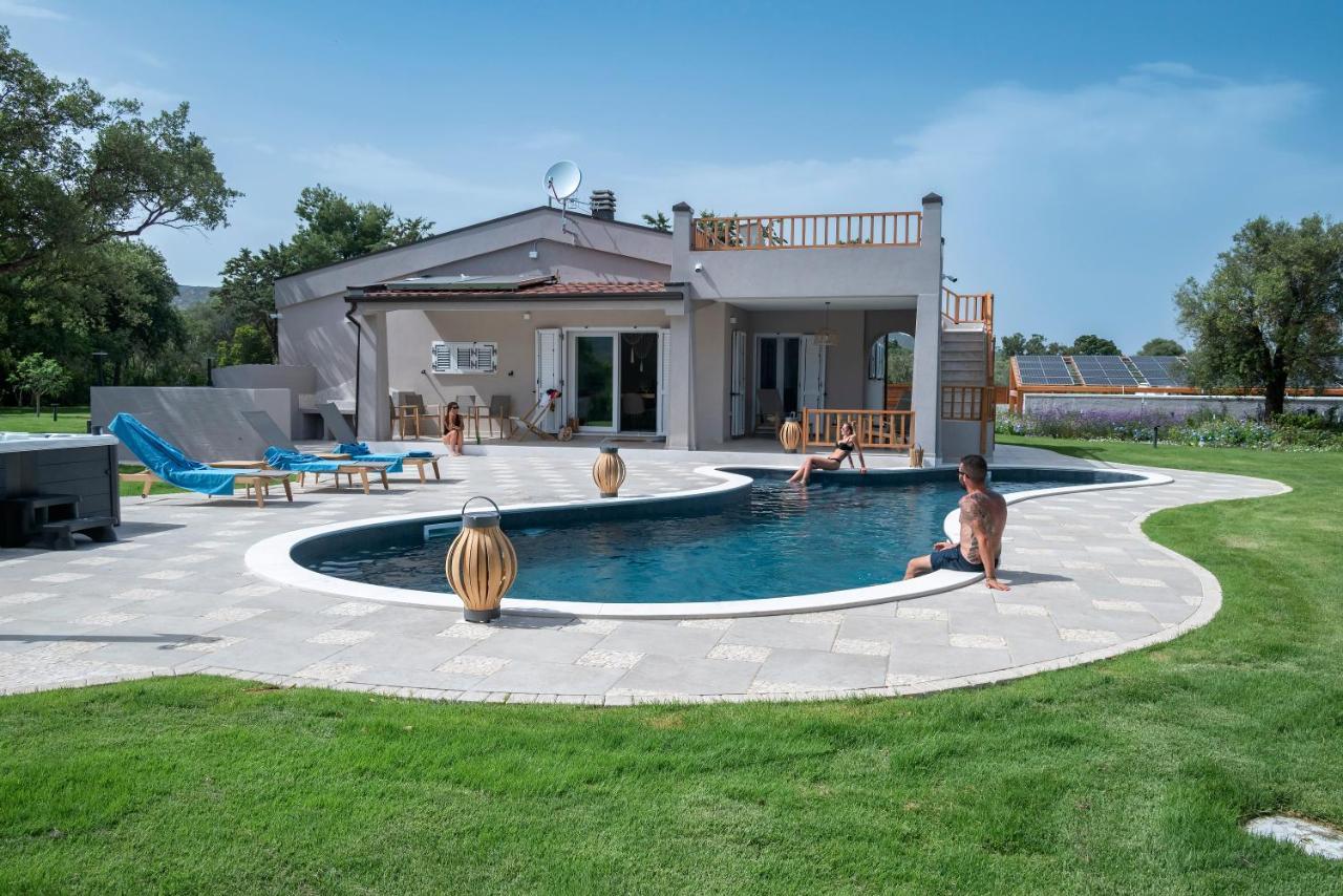 Villa Golden Root Real Estate San Teodoro  Kültér fotó